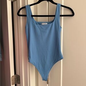 Aritzia Babaton Contour Square Neck Bodysuit